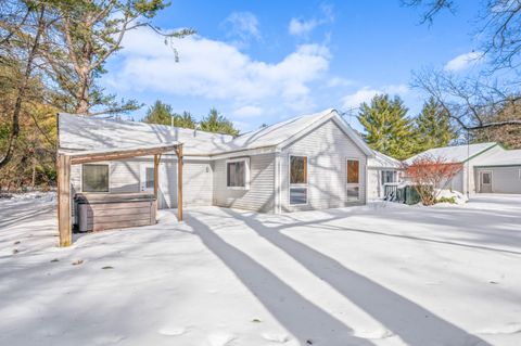 Tiny photo for 19077 12 Mile Road, Mecosta Township, MI 49307 (MLS # 72026006038)