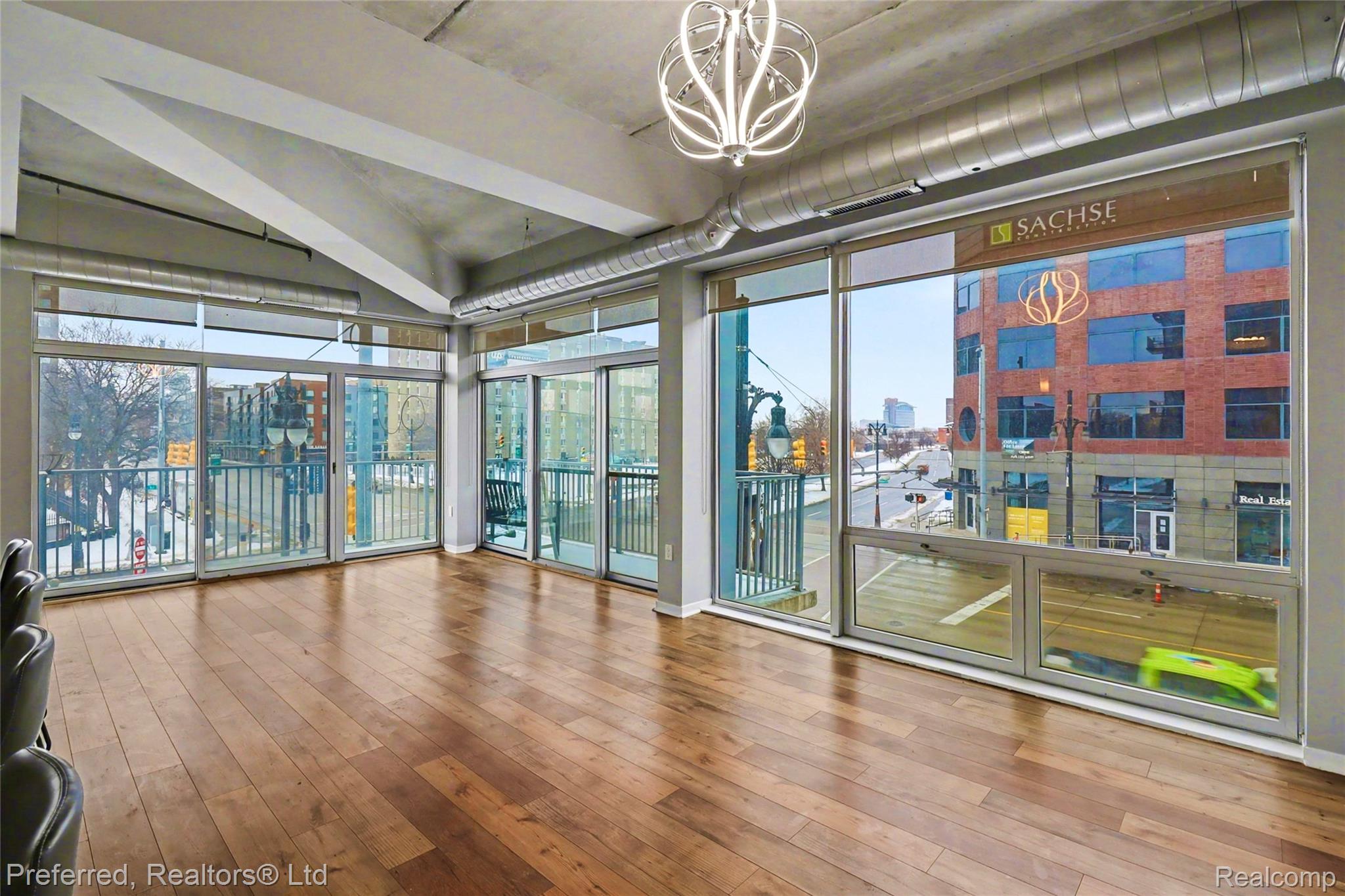 3670 Woodward Avenue #4/201