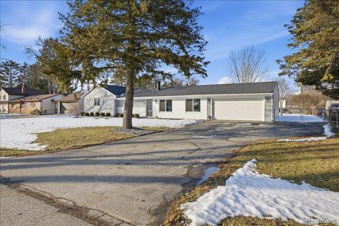 Tiny photo for 5348 Burgundy Drive, Independence Charter Township, MI 48346 (MLS # 20261009999)