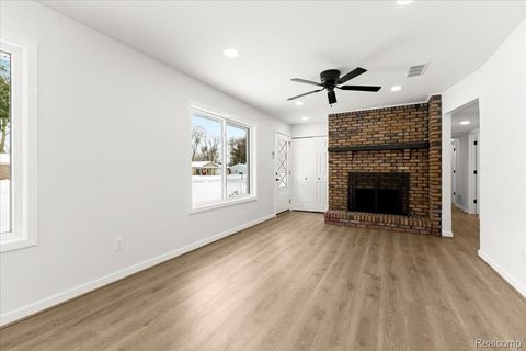 Tiny photo for 5348 Burgundy Drive, Independence Charter Township, MI 48346 (MLS # 20261009999)