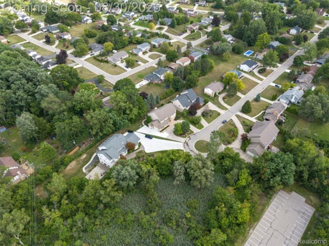 Tiny photo for 5593 Warrenshire Drive, West Bloomfield Charter Township, MI 48322 (MLS # 20261066704)