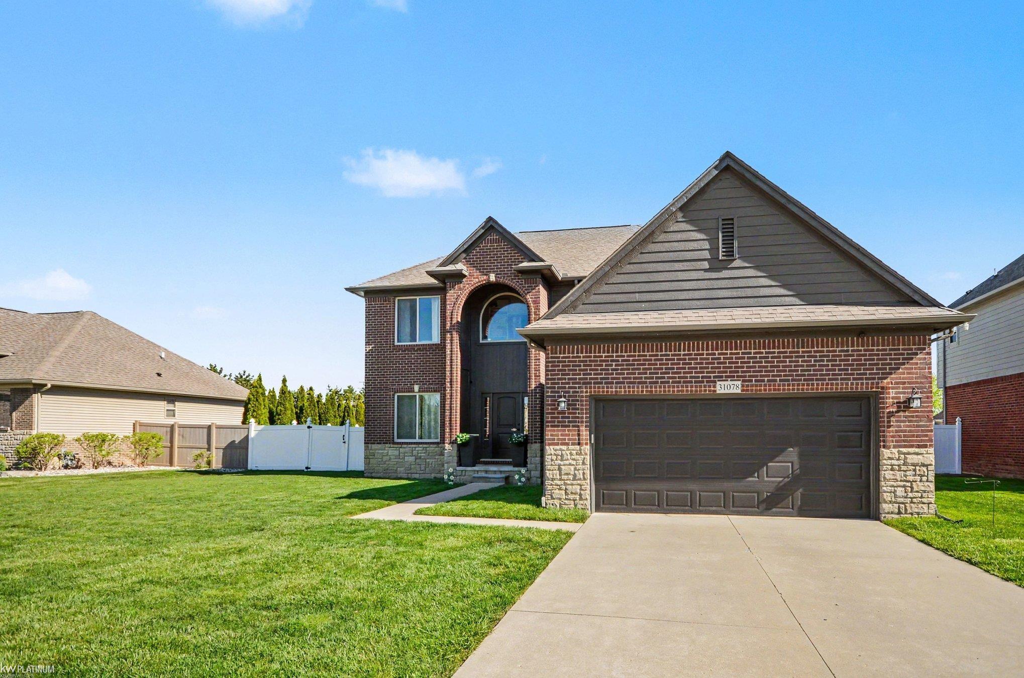 31078 Lions Pointe Drive