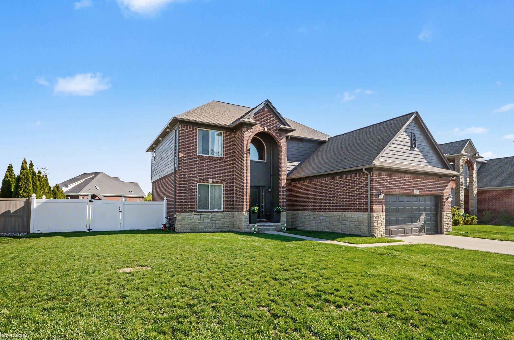 31078 Lions Pointe Drive