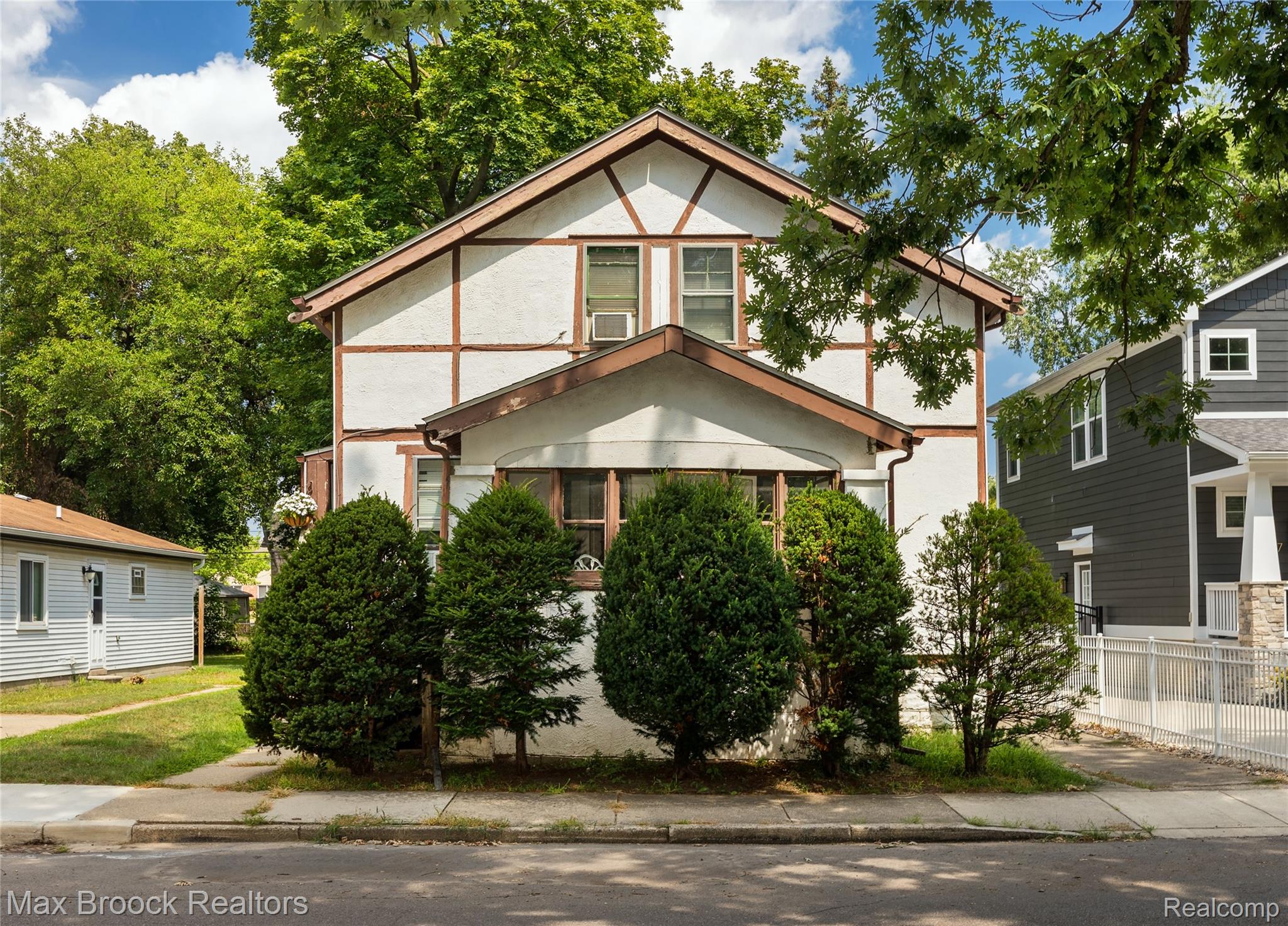 401 Pingree Boulevard