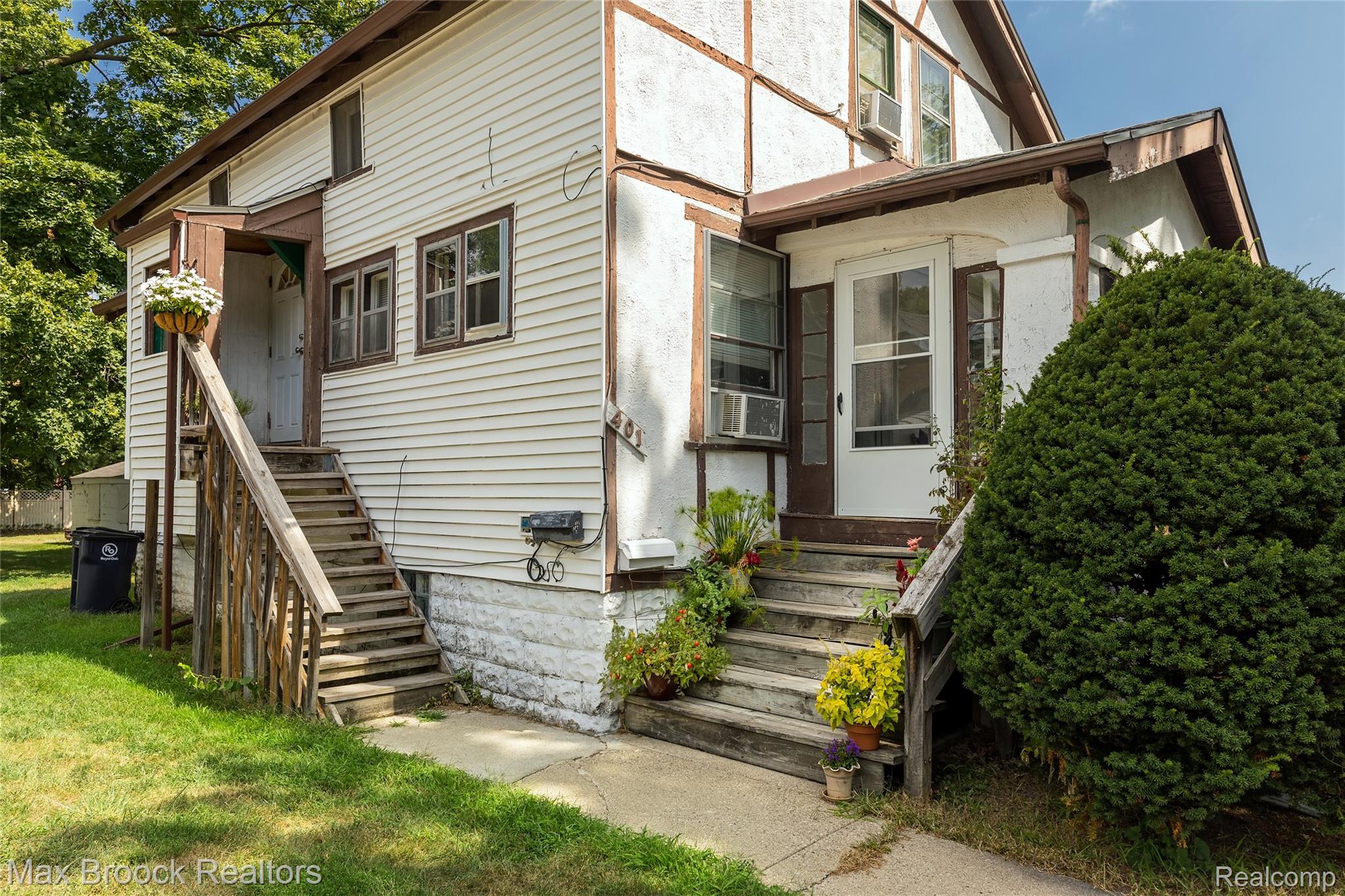 401 Pingree Boulevard