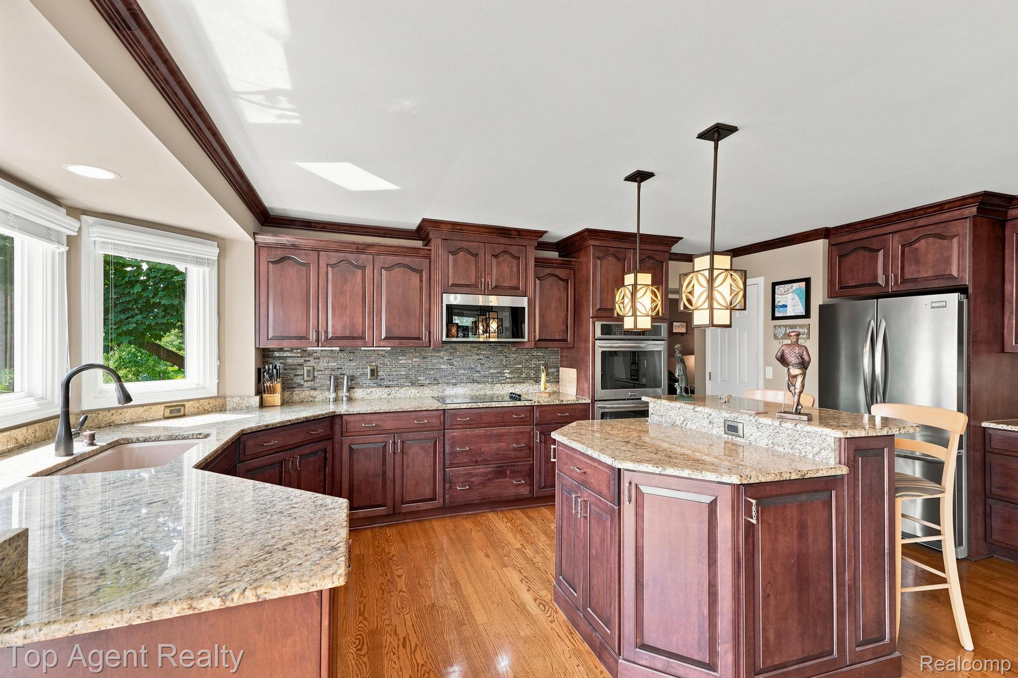 42316 Locklin Drive