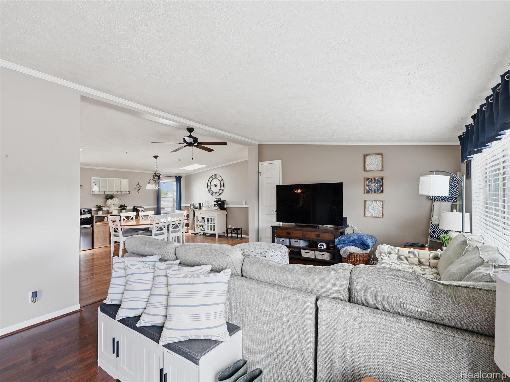 9695 Bloomsbury Circle