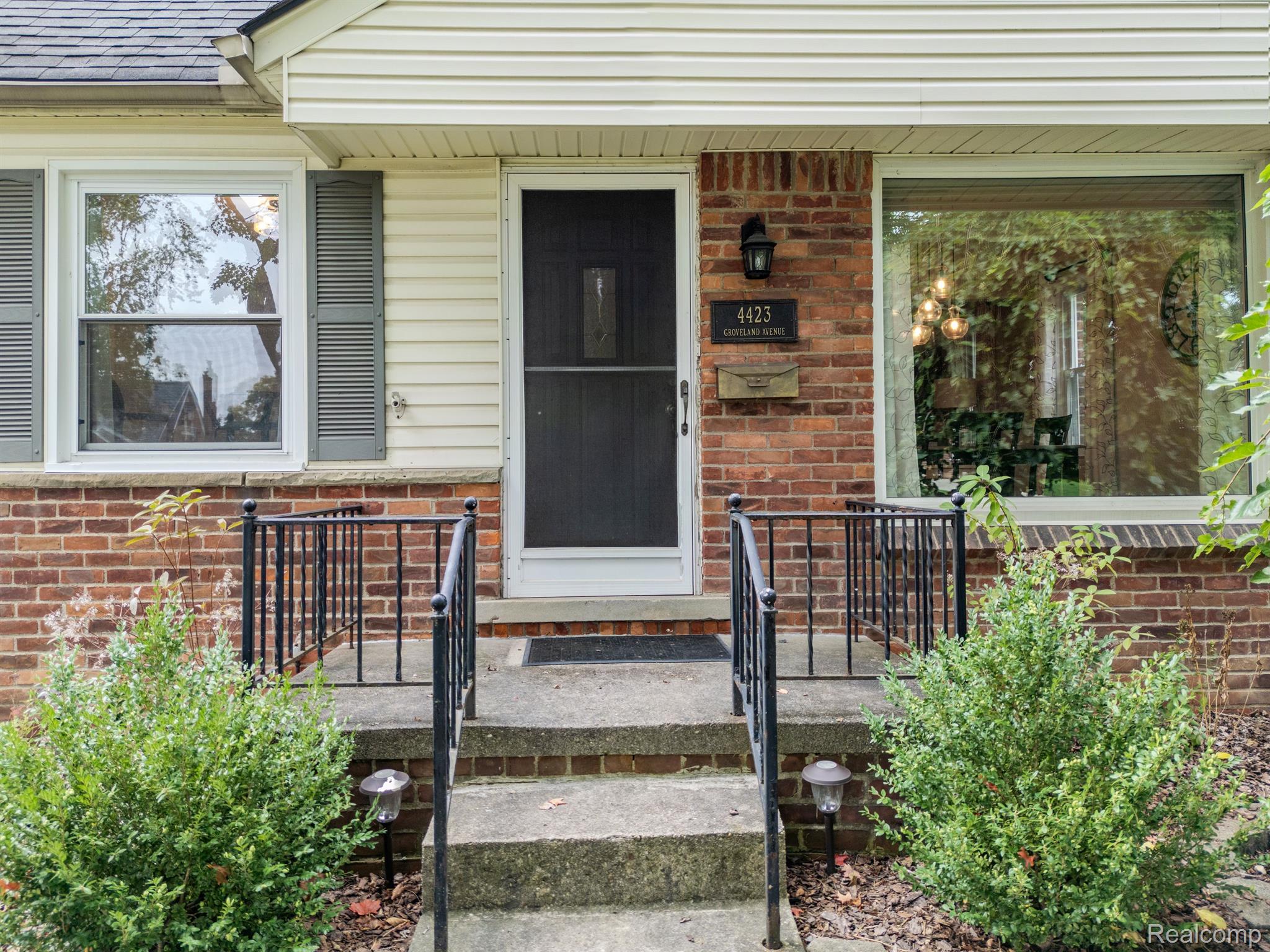 4423 Groveland Avenue