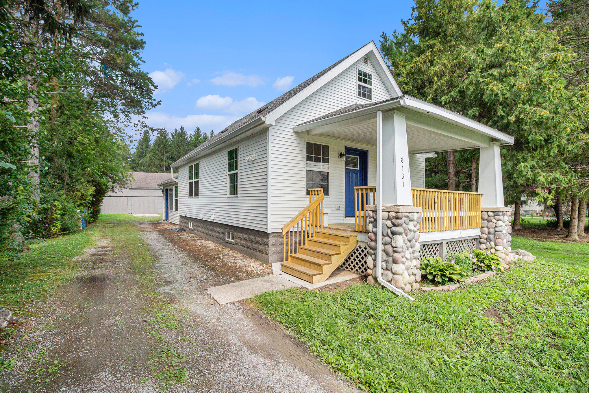 8131 N Bray Road
