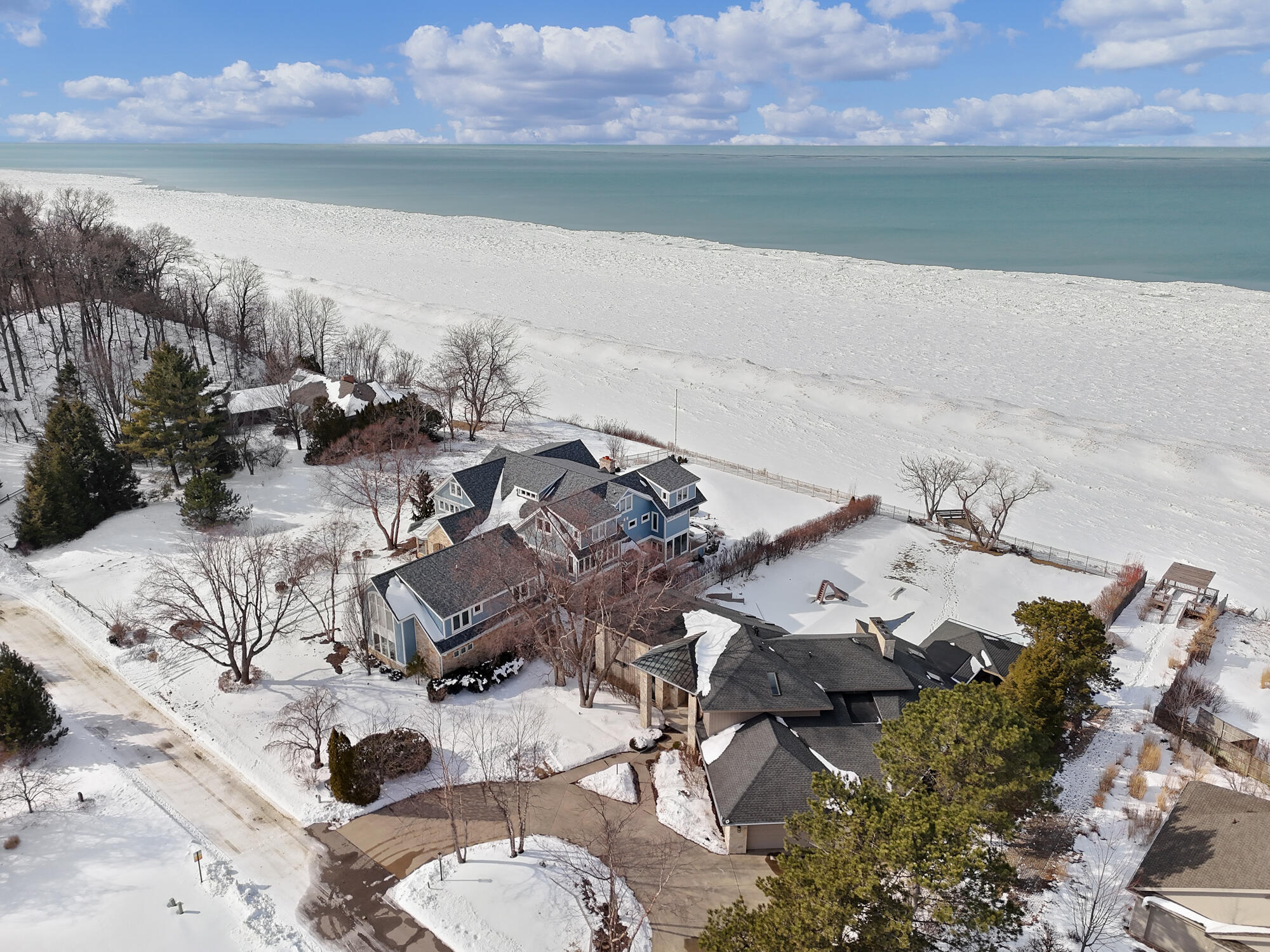 51007 Lake Park Drive