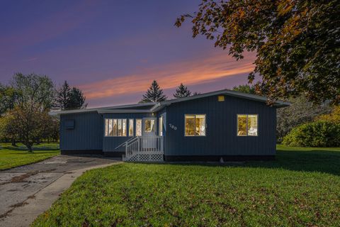 780 Bowes Road SE Lowell City MI 49331