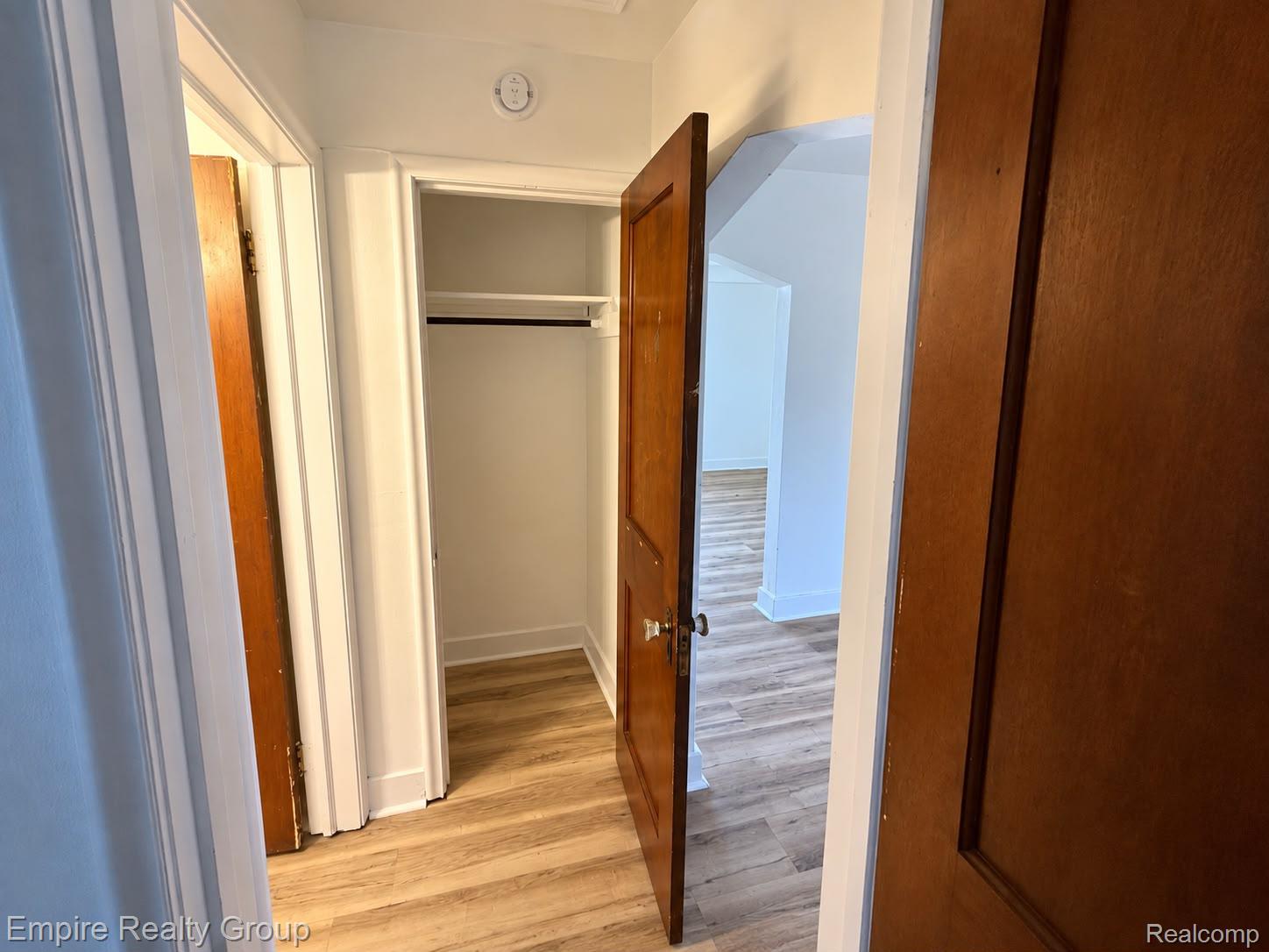 3916 High Street 2