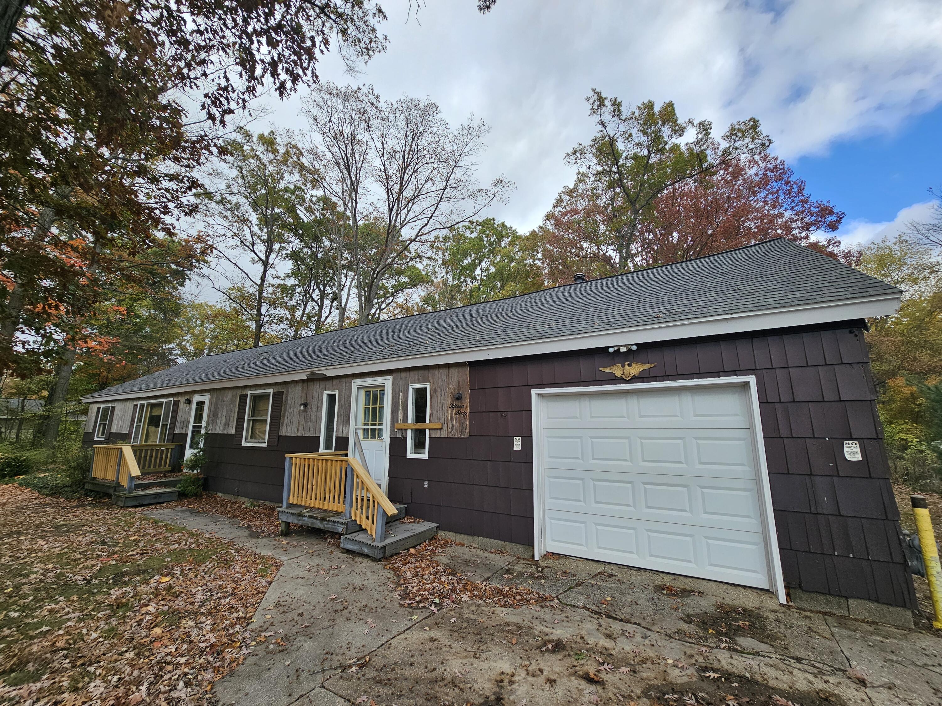 1560 S Brooks Road S