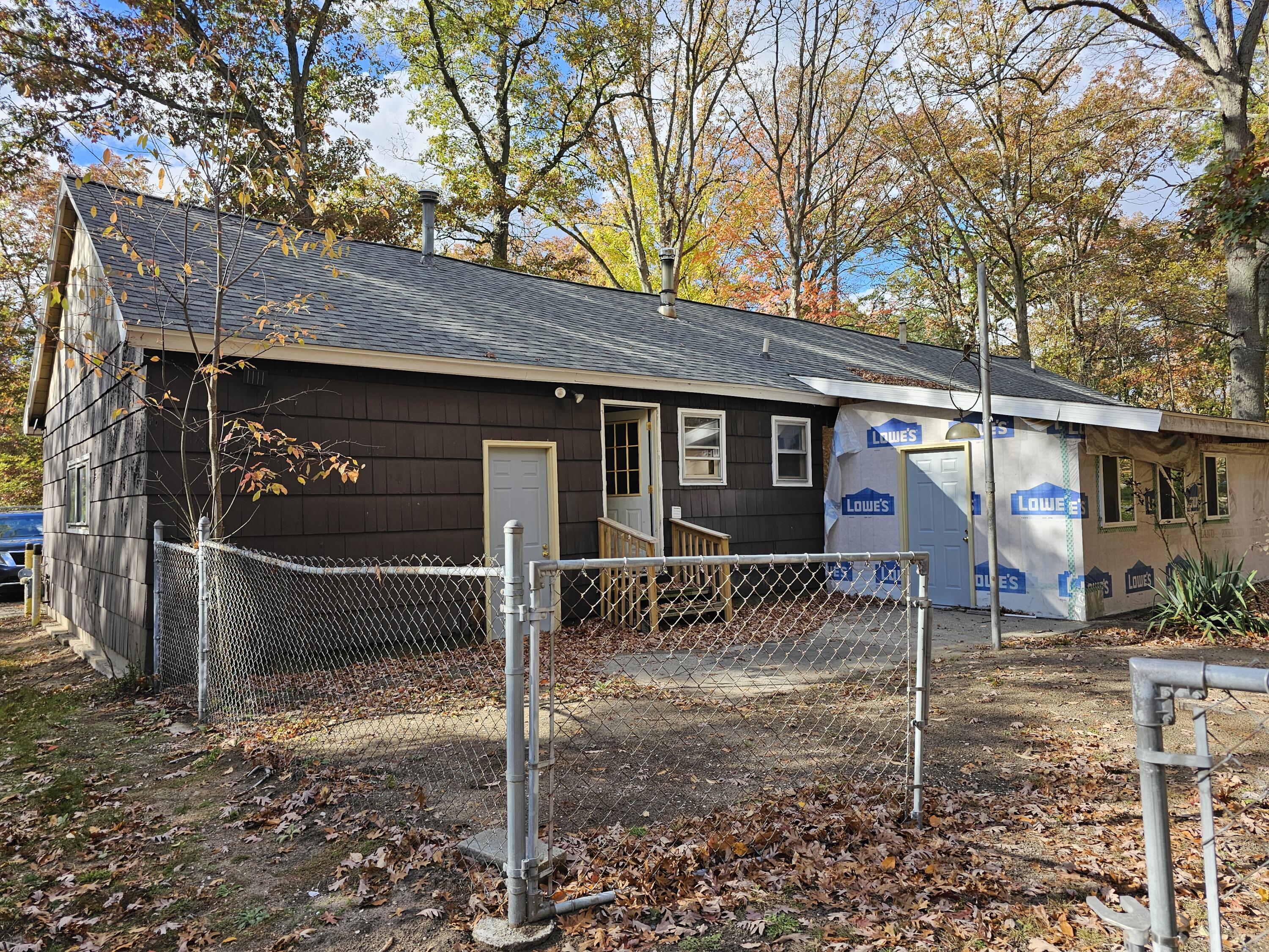 1560 S Brooks Road S