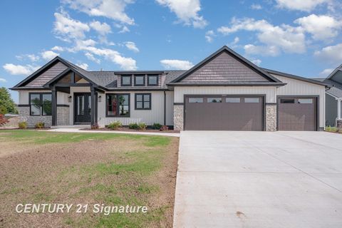 8884 Copper Court Tittabawassee Township MI 48623