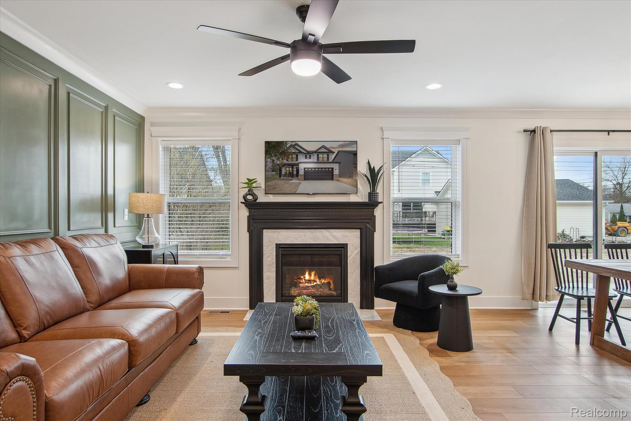 8845 Oakview