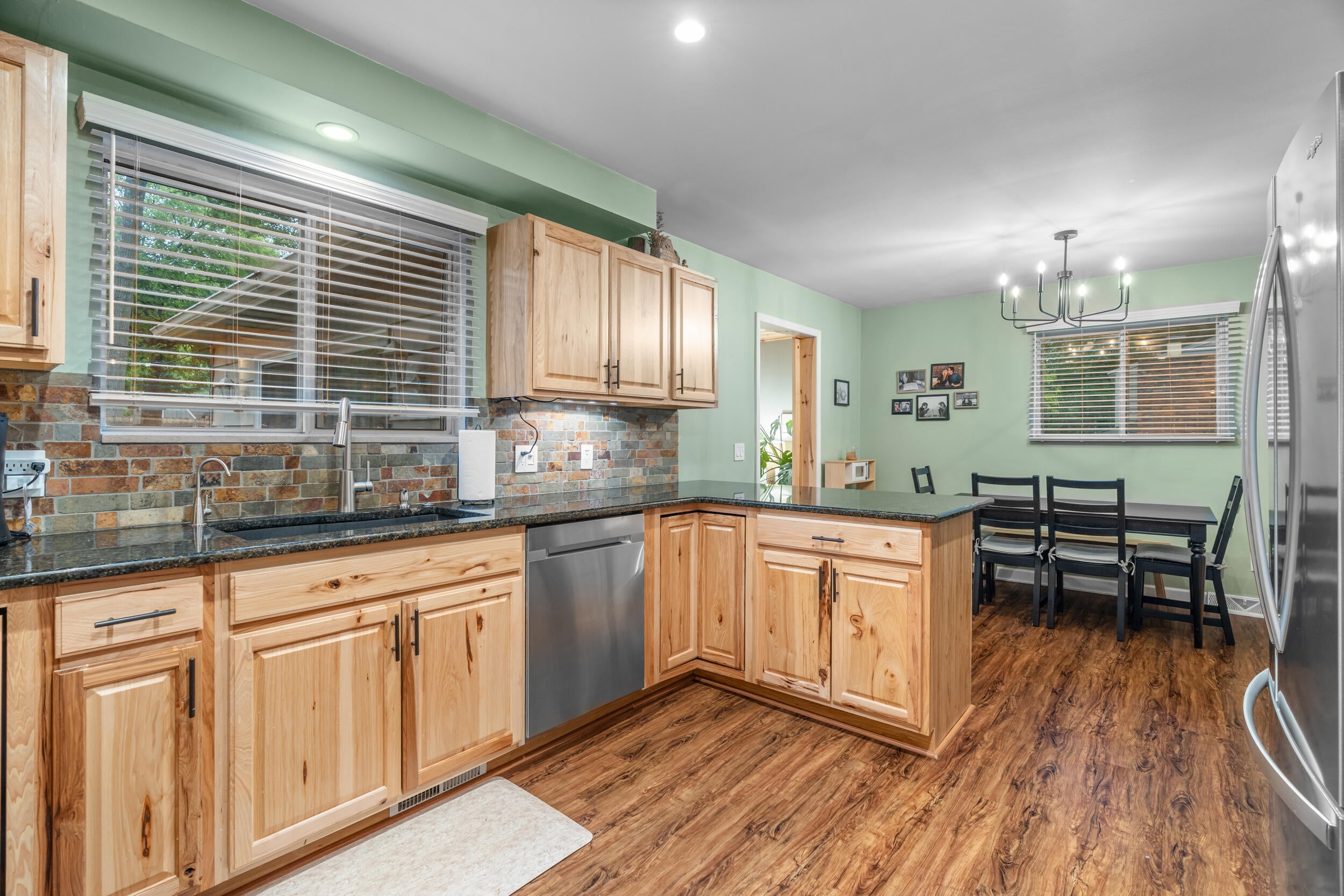5898 Hummingbird Lane