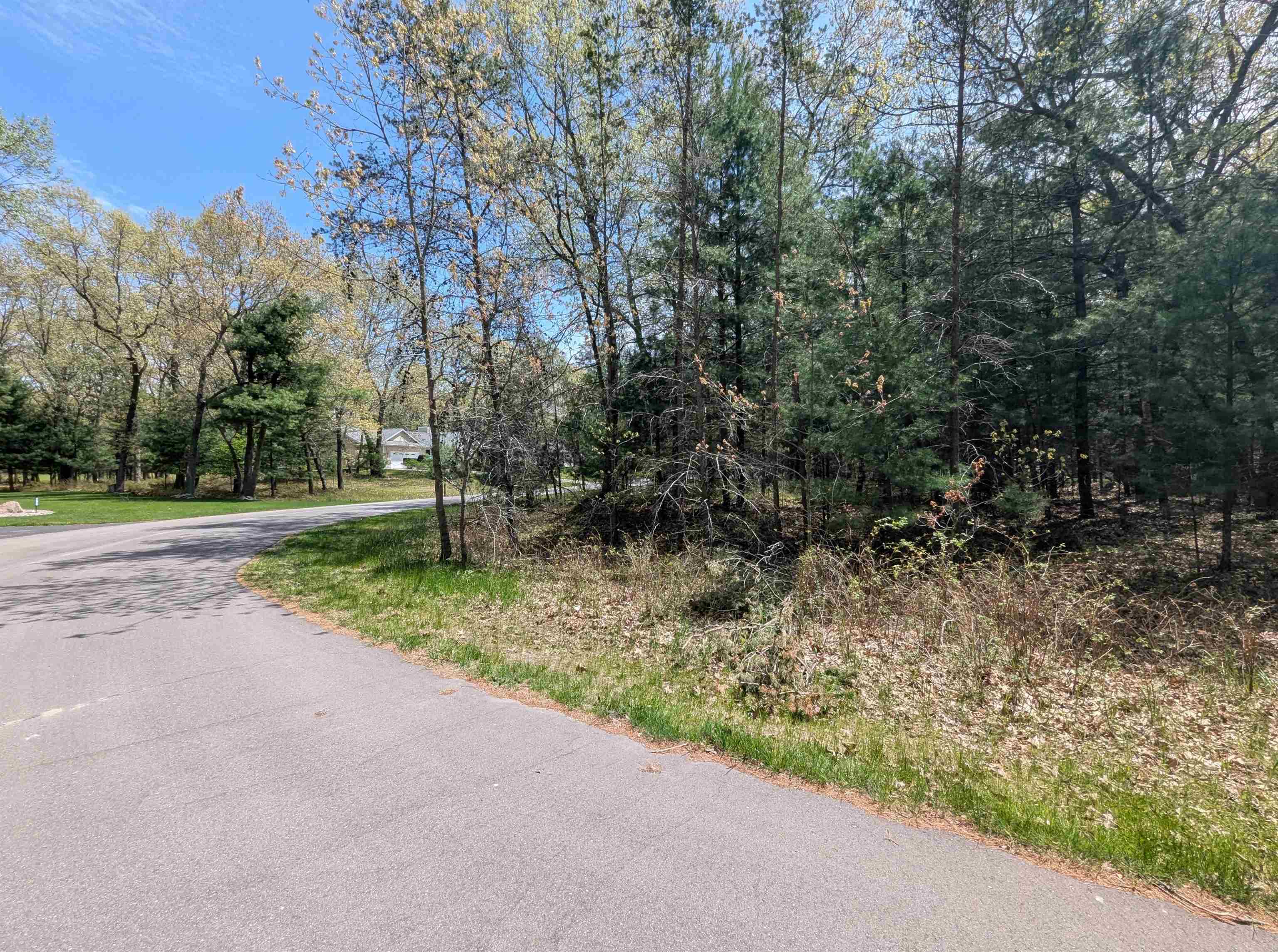 N/A Golfview Court