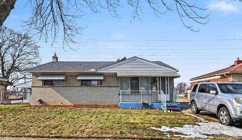 30955 Iroquois Drive Warren City MI 48088