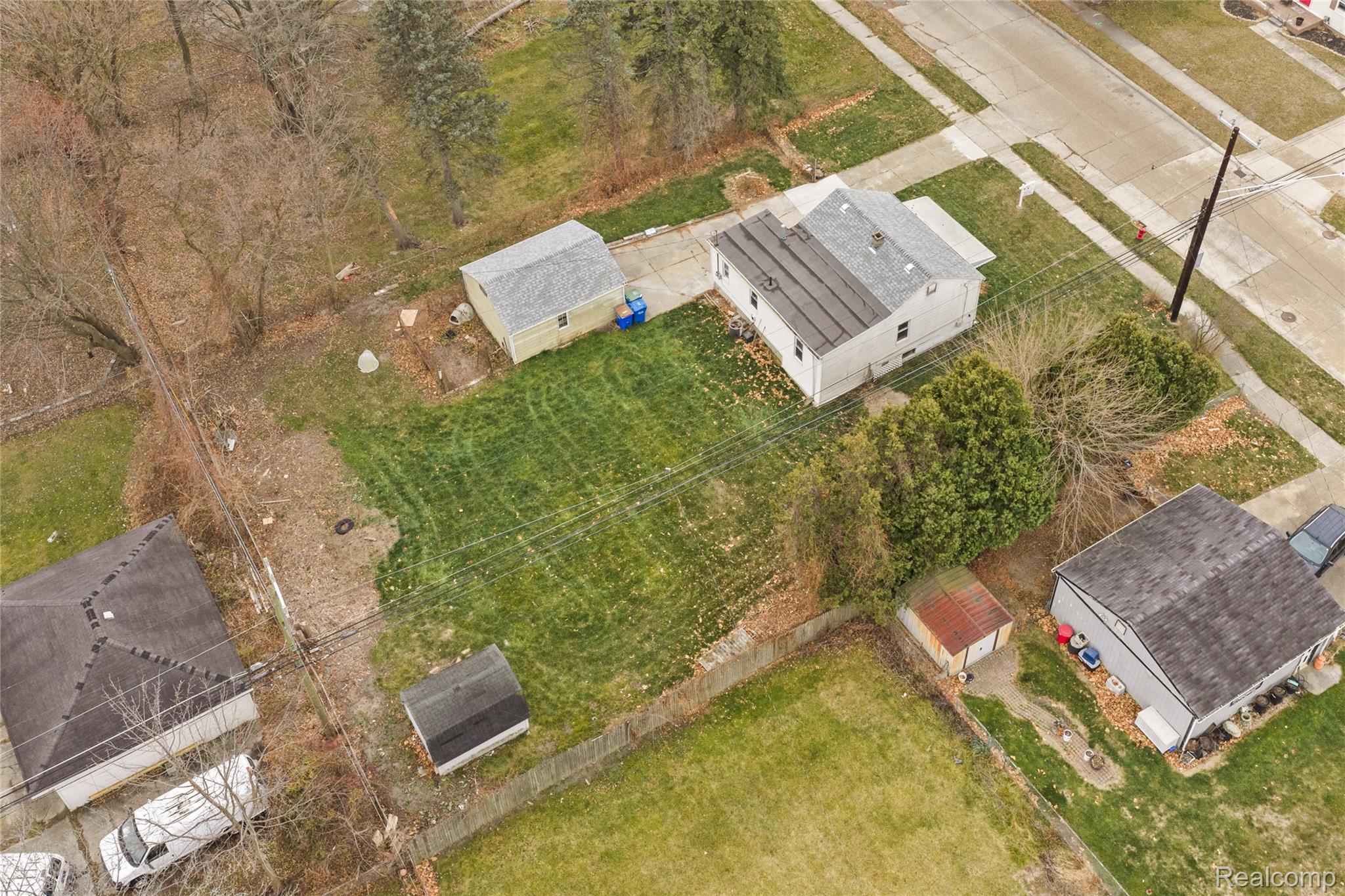 21118 Wellington Avenue E