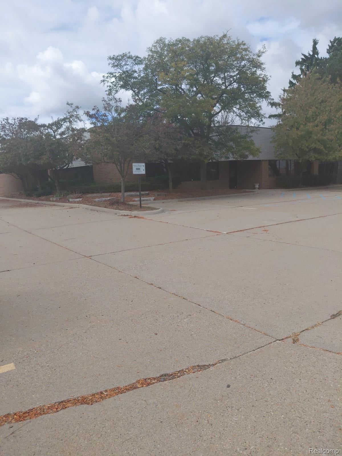 44899 Centre Road