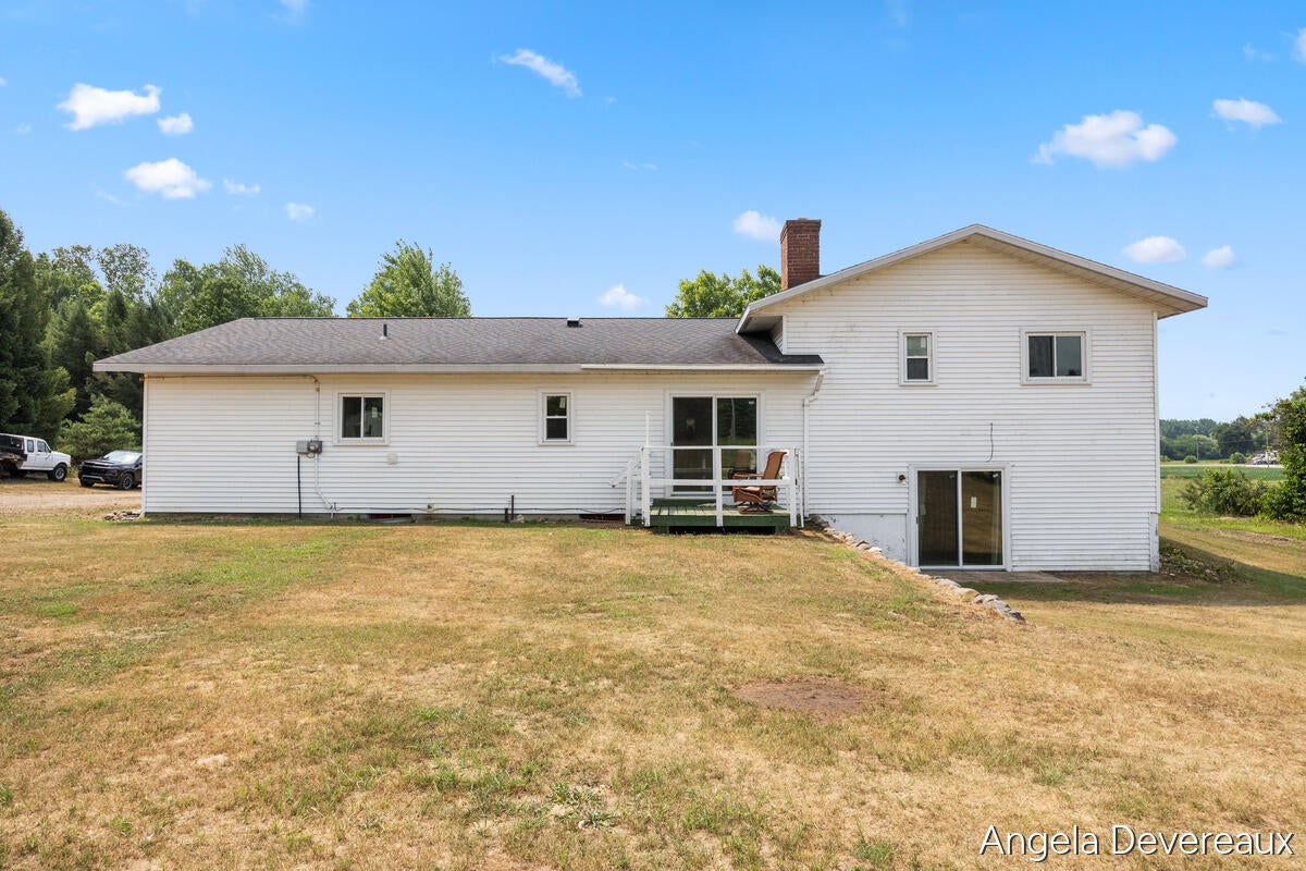 2637 17 Mile Road