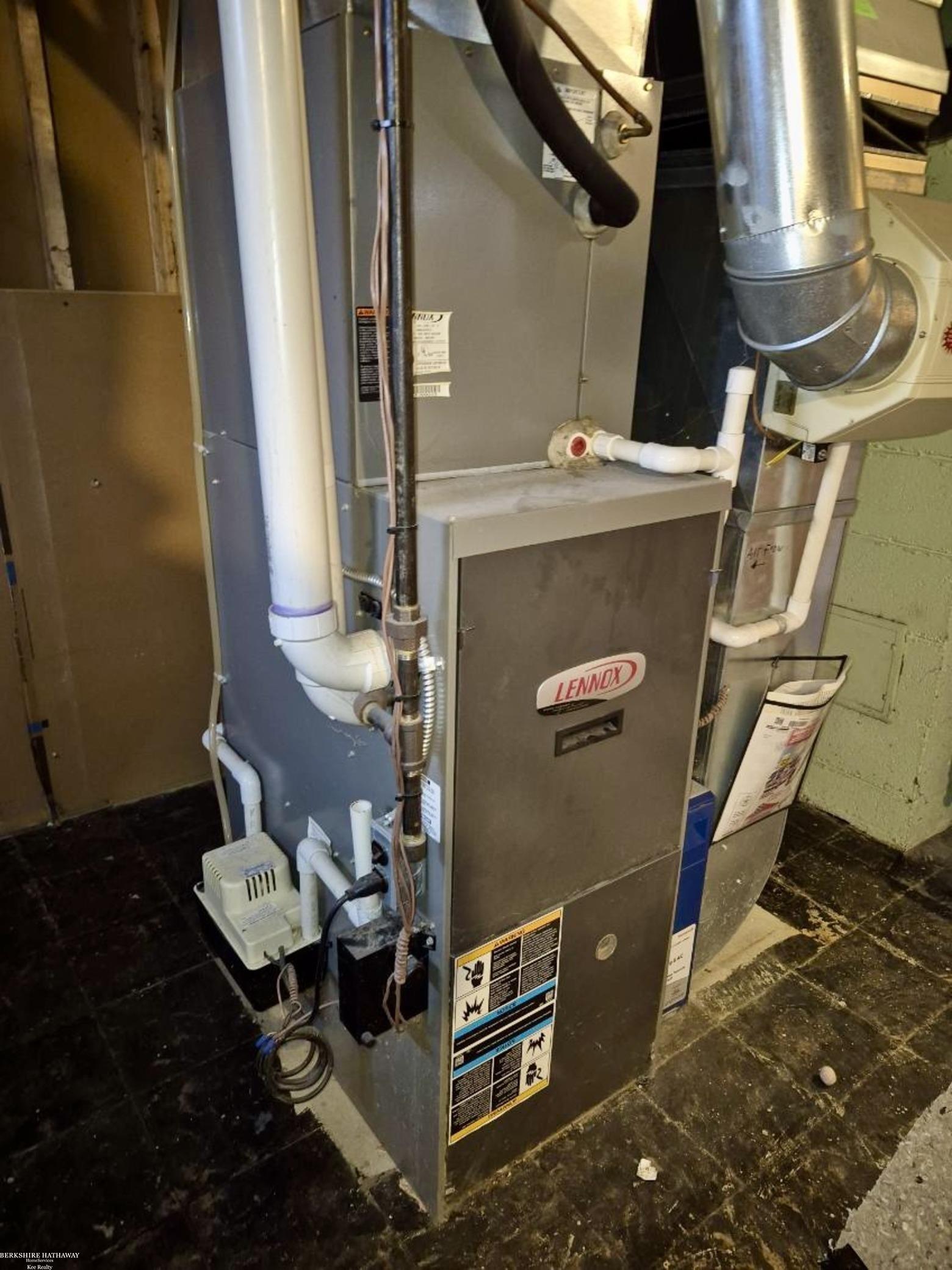 29561 Rosemont Street