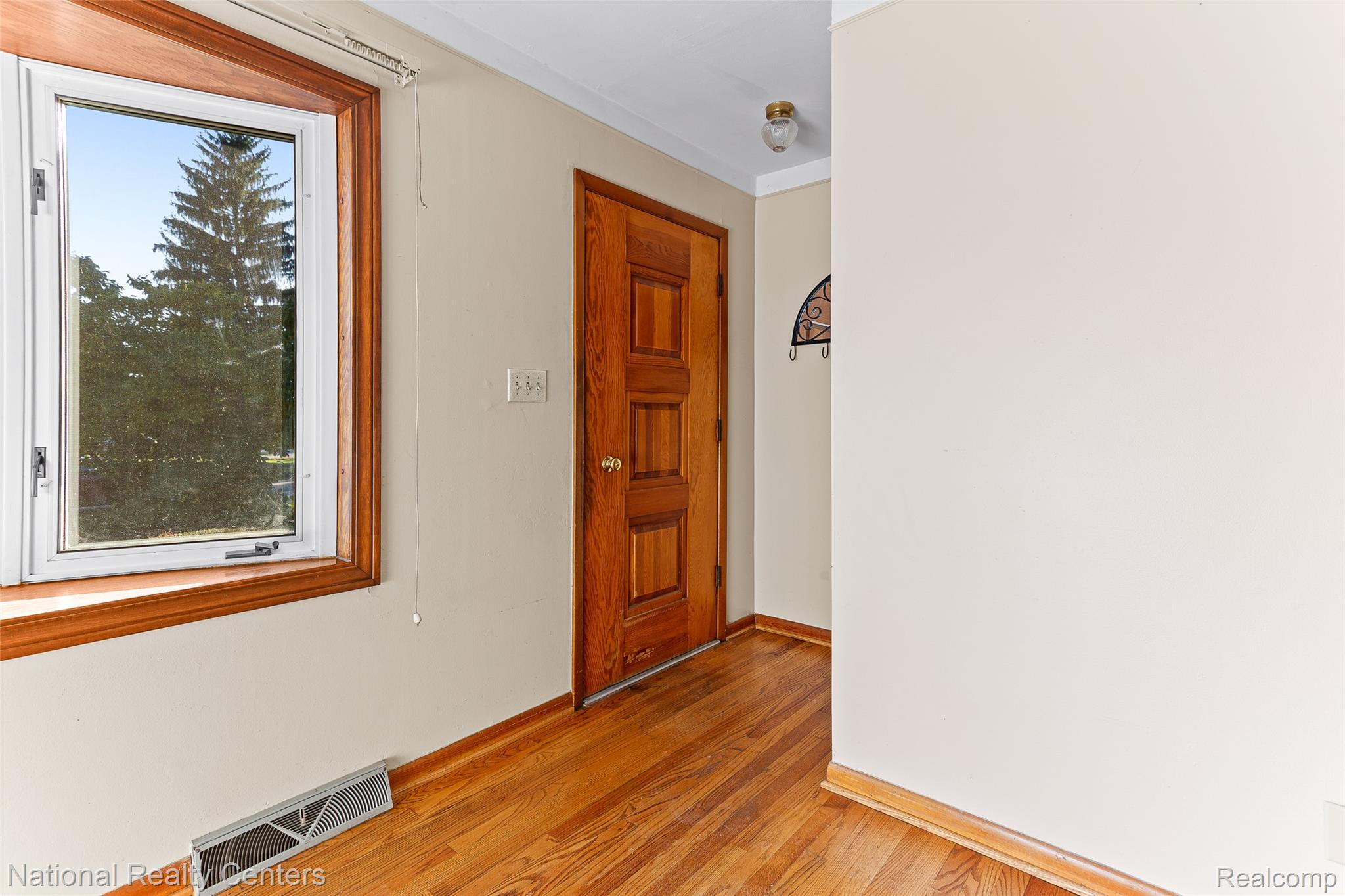 11655 Shorecrest Court