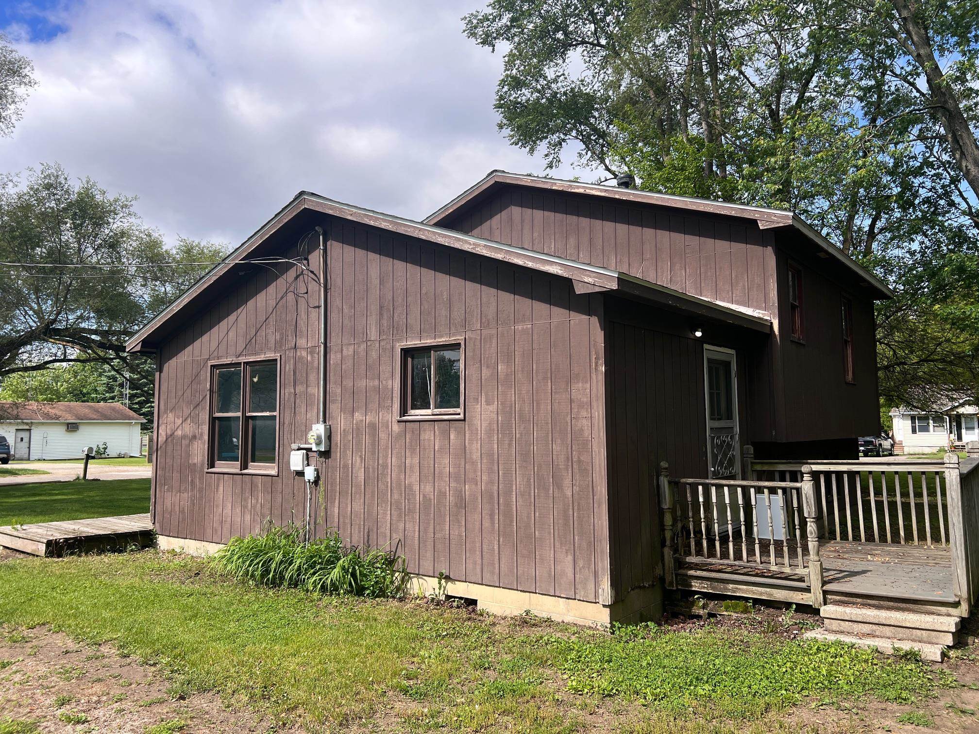 158 W Willow Street