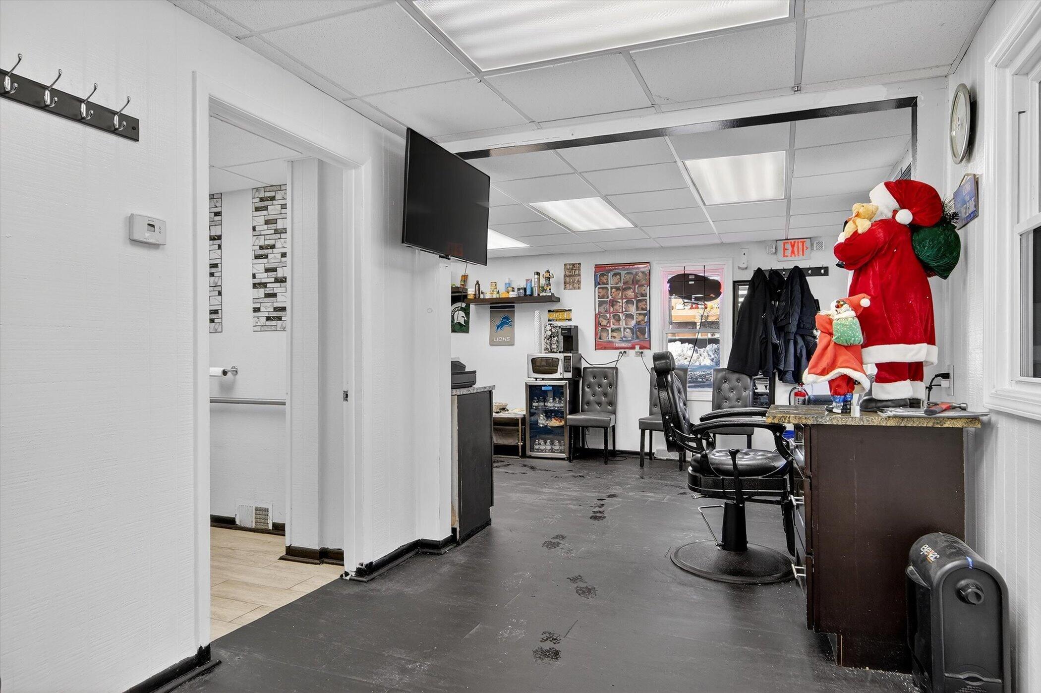 7045 Cooley Lake Road