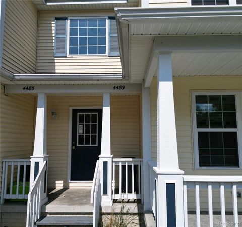 4489 Home Town 32 Flint Charter Township MI 48506