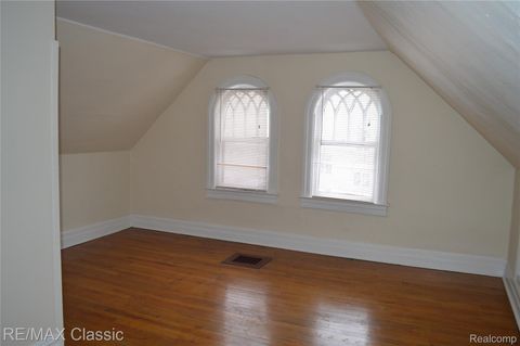 Tiny photo for 5208 Commonwealth St, Detroit City, MI 48208 (MLS # 20261003031)