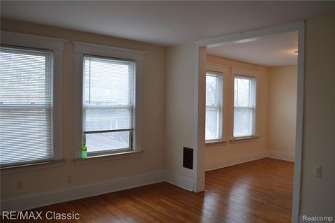 Tiny photo for 5208 Commonwealth St, Detroit City, MI 48208 (MLS # 20261003031)