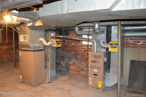 Tiny photo for 5208 Commonwealth St, Detroit City, MI 48208 (MLS # 20261003031)