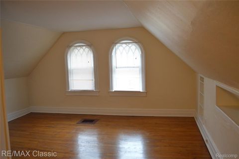 Tiny photo for 5208 Commonwealth St, Detroit City, MI 48208 (MLS # 20261003031)