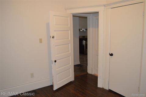 Tiny photo for 5208 Commonwealth St, Detroit City, MI 48208 (MLS # 20261003031)