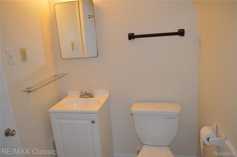 Tiny photo for 5208 Commonwealth St, Detroit City, MI 48208 (MLS # 20261003031)