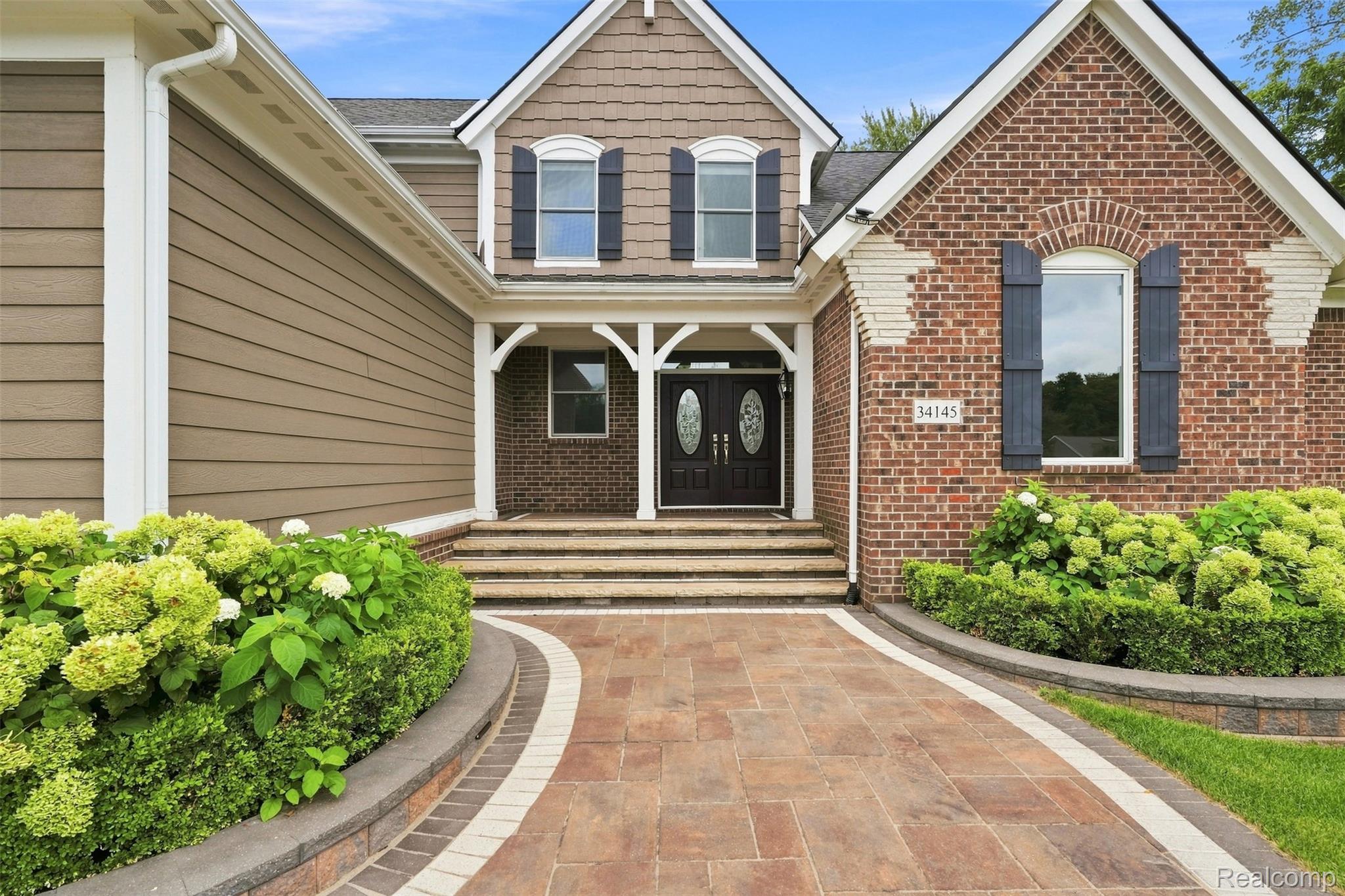 34145 Oak Forest Drive