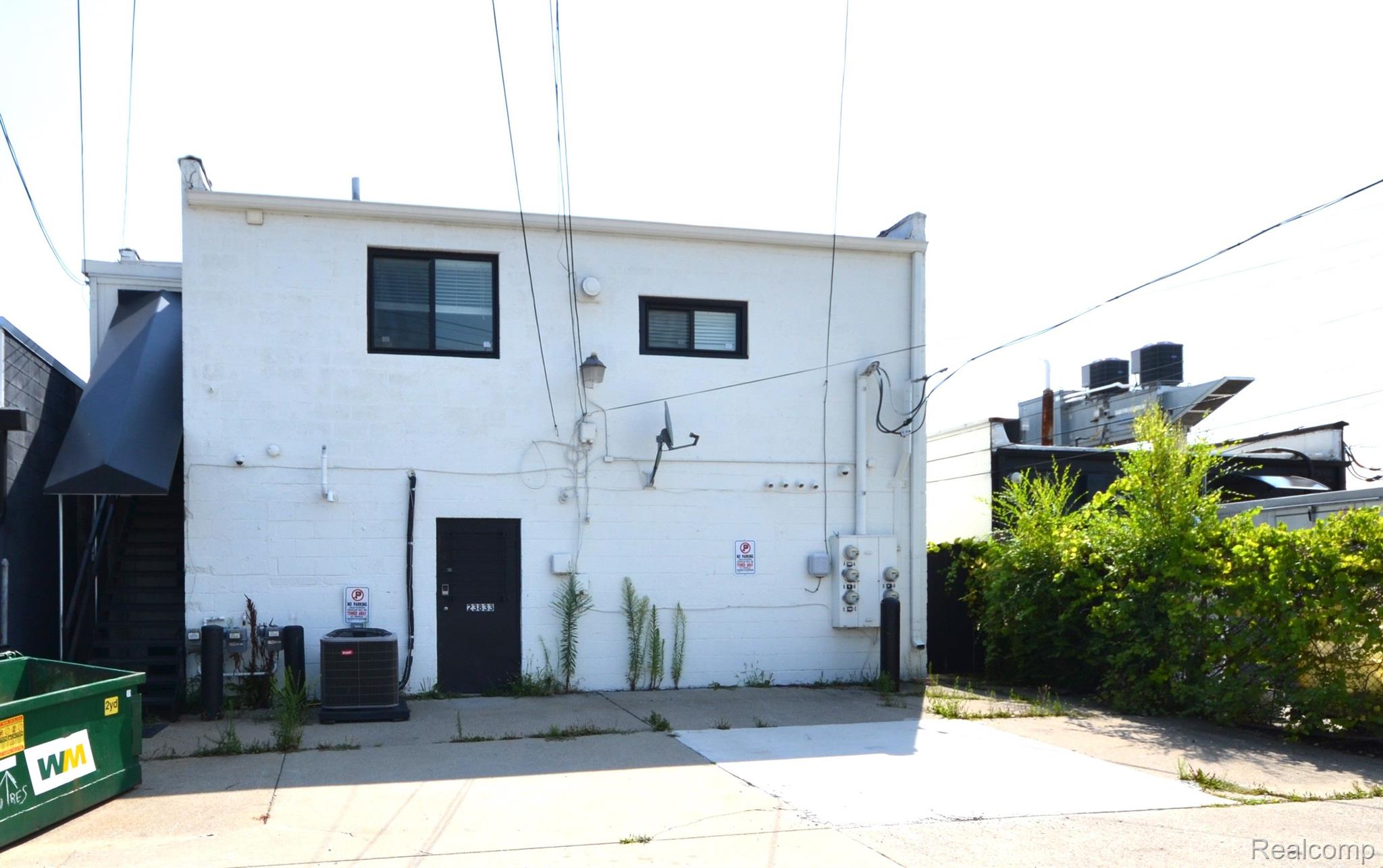 HazelParkCity_Oakland, Michigan 48030, United States, 4 Bedrooms Bedrooms, ,5 BathroomsBathrooms,Residential,Active,104198