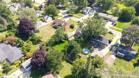 Tiny photo for 23 E 35th Street, Holland City, MI 49423 (MLS # 71026046006)