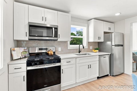 Tiny photo for 23 E 35th Street, Holland City, MI 49423 (MLS # 71026046006)