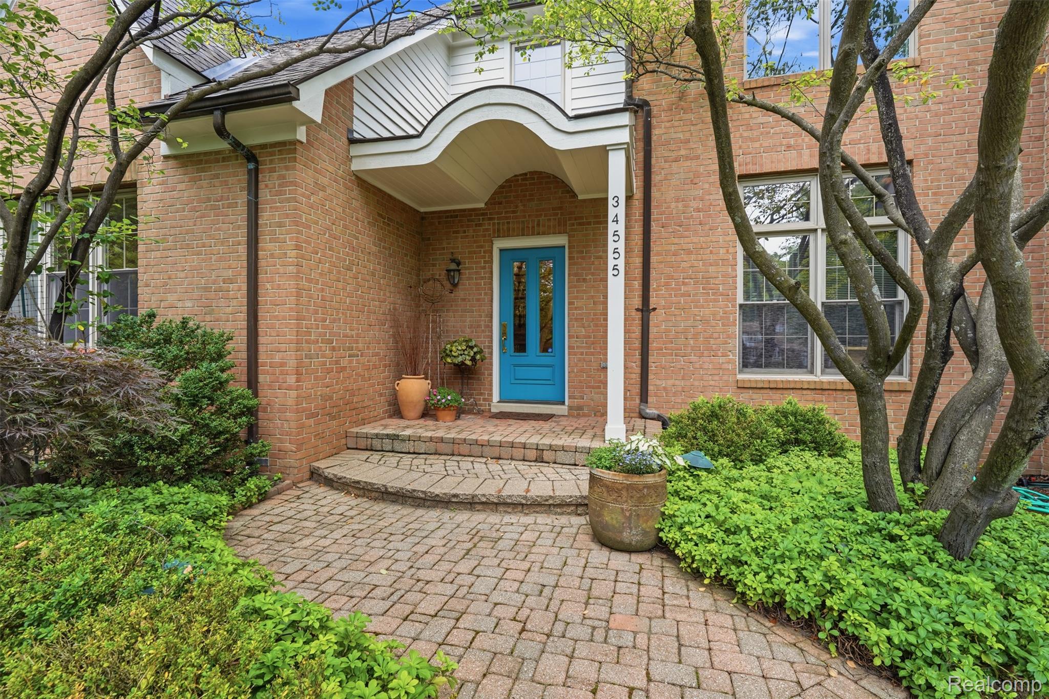 34555 Quaker Valley Road