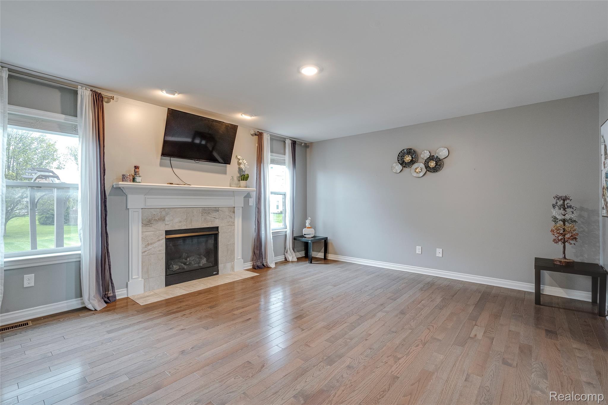 6871 Chandler Drive