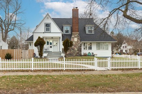 Photo of 1500 W Saint Joseph Street, Ingham Township, MI 48915 (MLS # 81026004445)