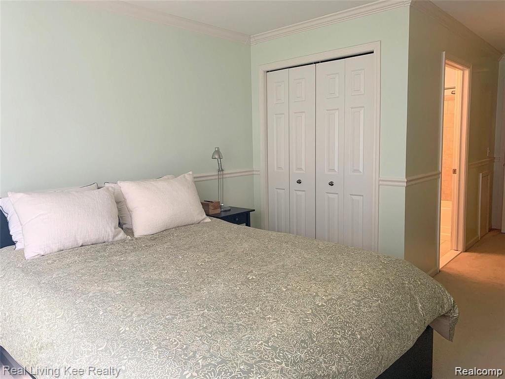 Troy City, Michigan 48084, United States, 2 Bedrooms Bedrooms, ,3 BathroomsBathrooms,Residential,Active,155462