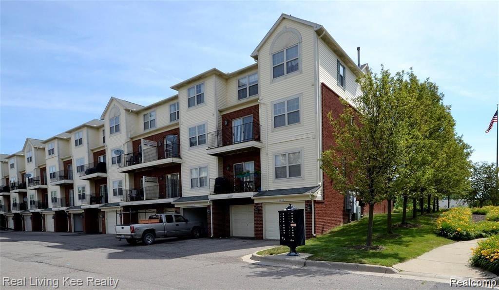 Troy City, Michigan 48084, United States, 2 Bedrooms Bedrooms, ,3 BathroomsBathrooms,Residential,Active,155462