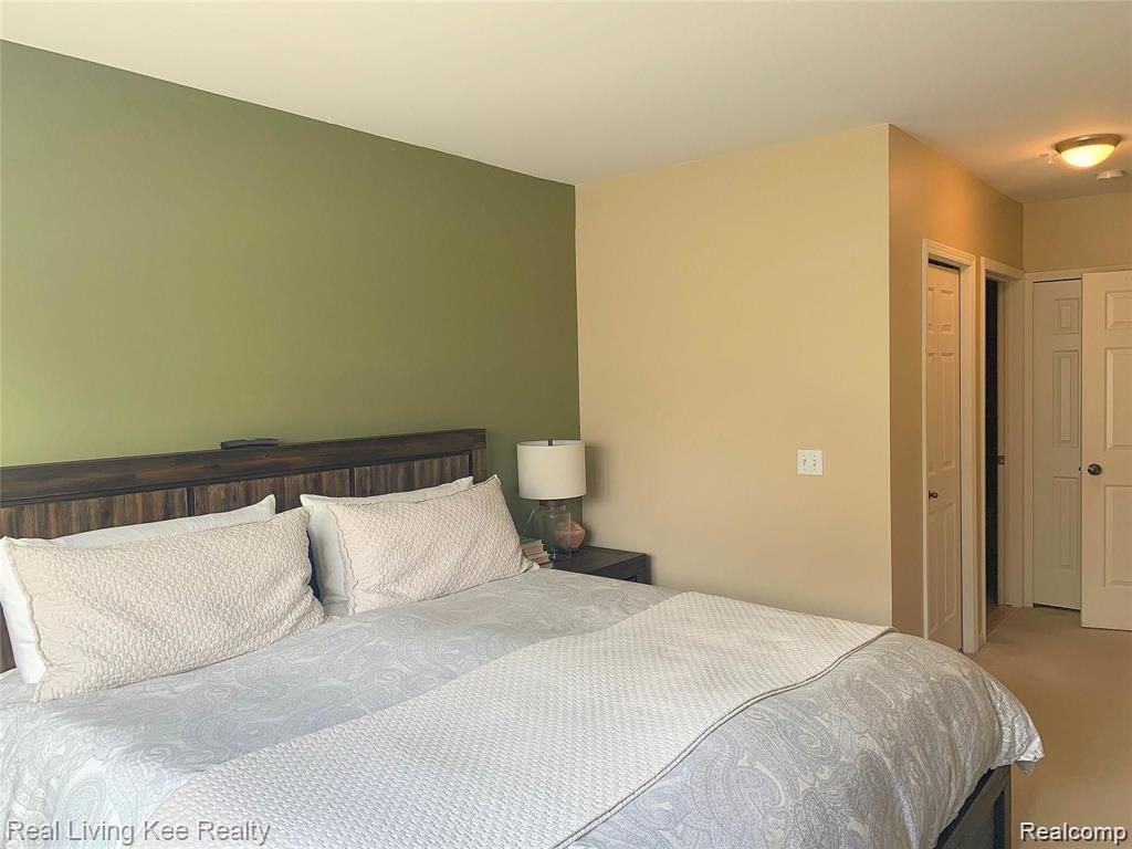 Troy City, Michigan 48084, United States, 2 Bedrooms Bedrooms, ,3 BathroomsBathrooms,Residential,Active,155462