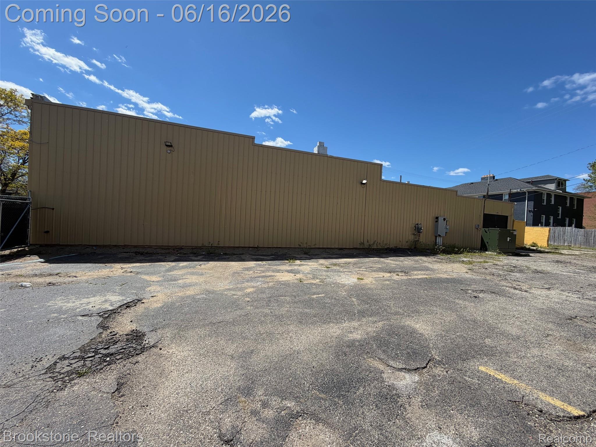 606 W Huron Street