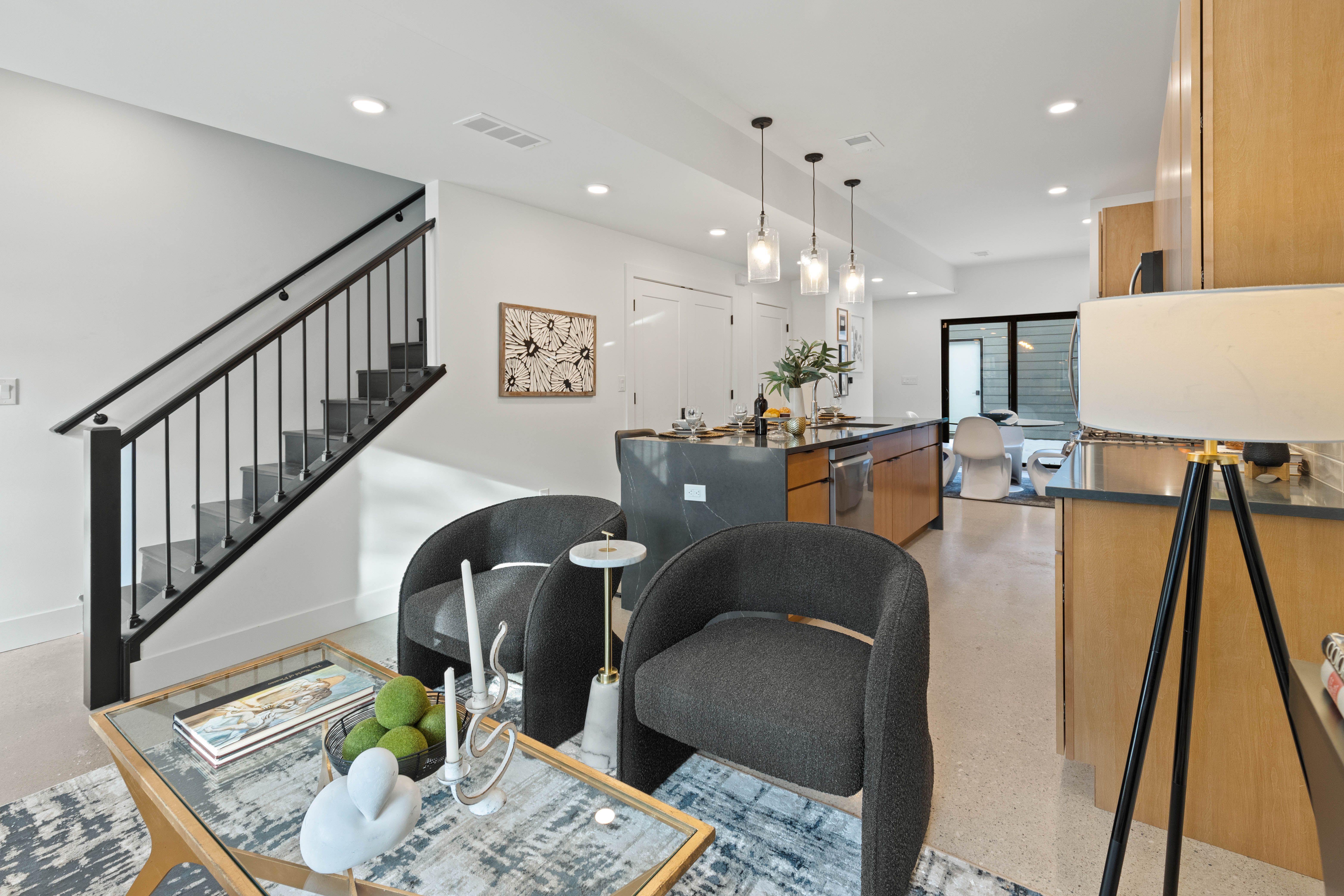 5228 AVERY Street Unit 4