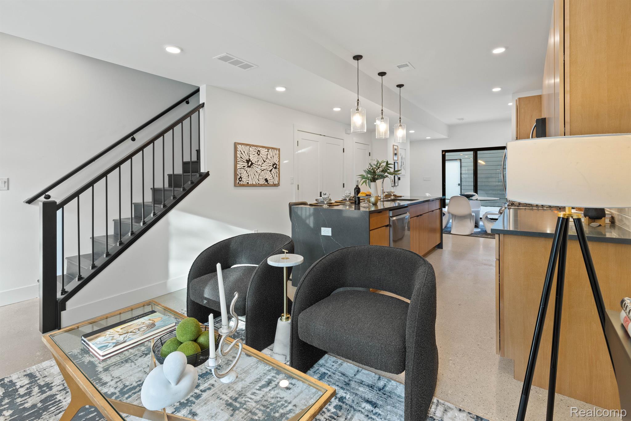 Detroit, Michigan 48208, United States, 2 Bedrooms Bedrooms, ,3 BathroomsBathrooms,Residential,Active,31568